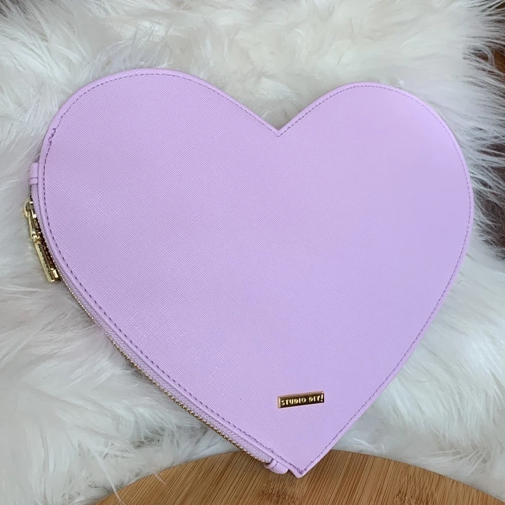 Studio DIY | Can’t Clutch This Heart Candy Pizza No Keychain Clutch NWOT